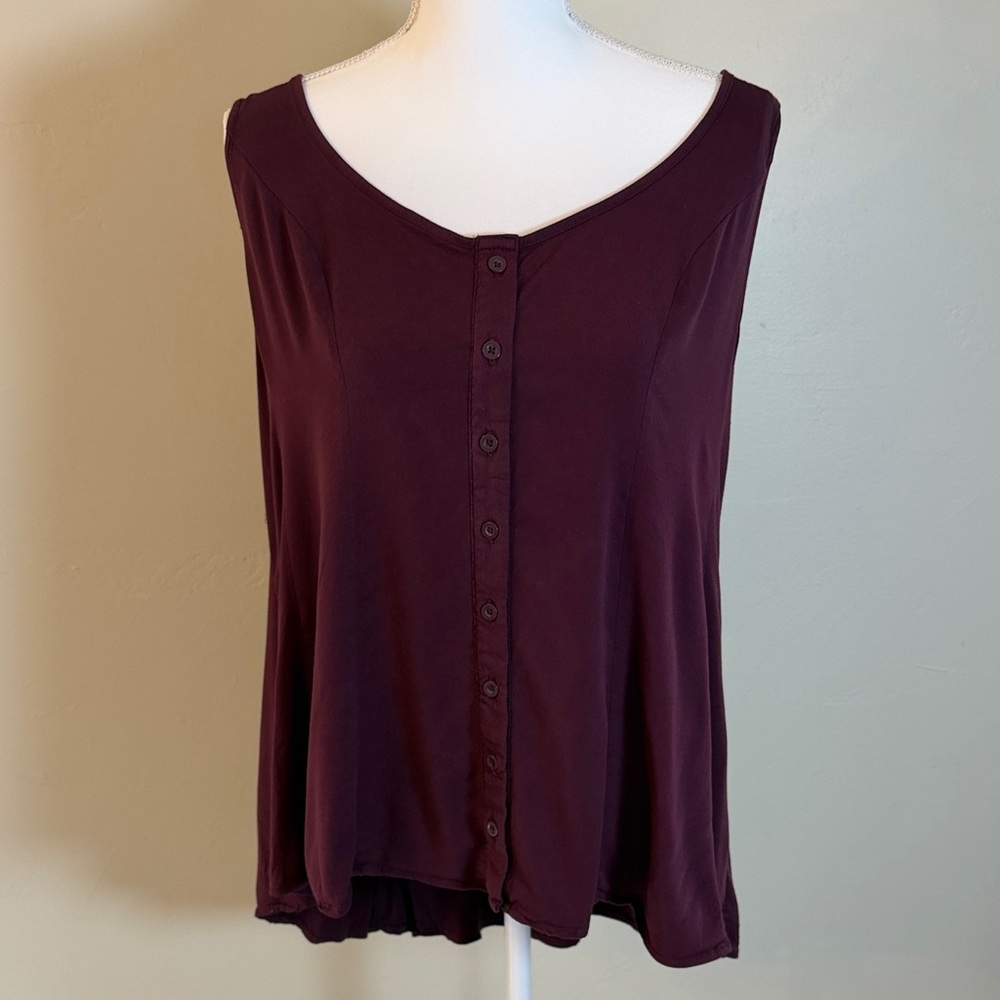 Torrid Women's 1 Burgundy Button Down Tank Top